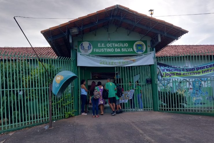 Gerson pede reforma da Escola Estadual Otacilio Faustino em Corumbá